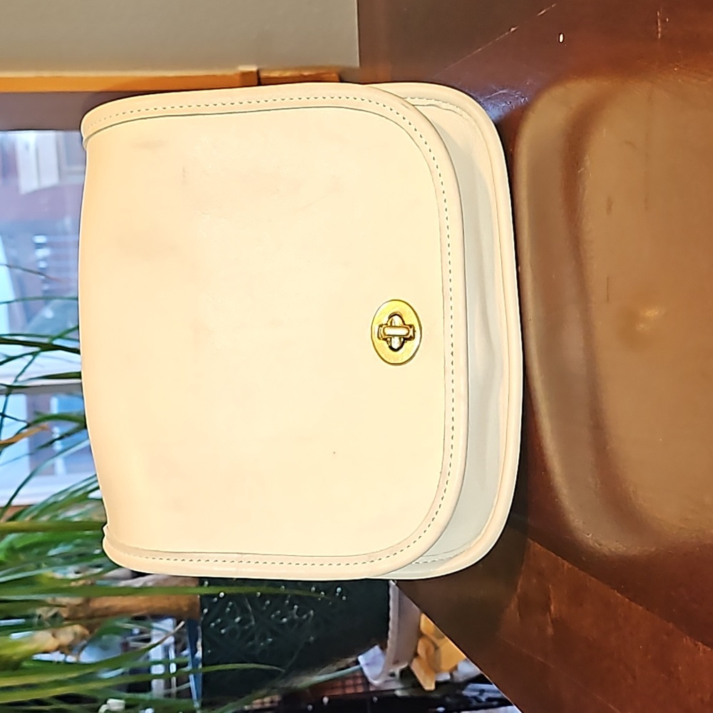 Vtg Coach Legacy